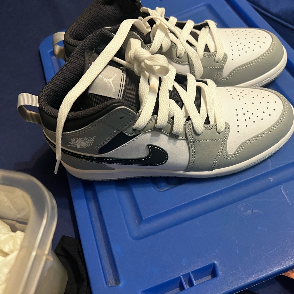 Kids Jordan 1 brand new